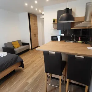  Apartment Imperial Residences West